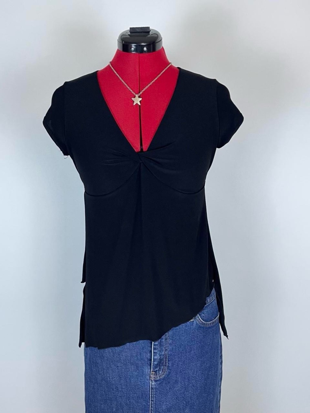 Y2K Vintage Black Twist-Front V-Neck Top